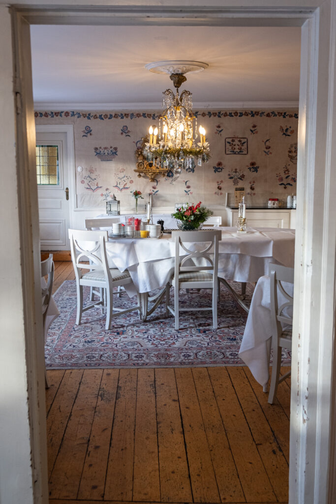 peeking inside a room at tofta herrgård